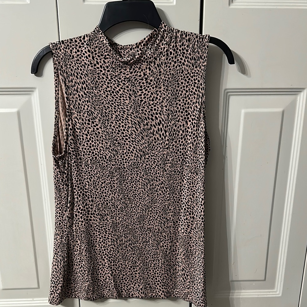 Sleeveless Leopard Print Top (4)